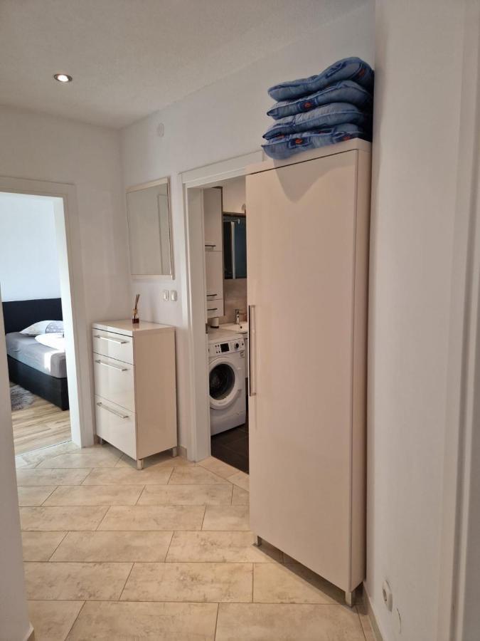 Apartment Luca พูลา ภายนอก รูปภาพ
